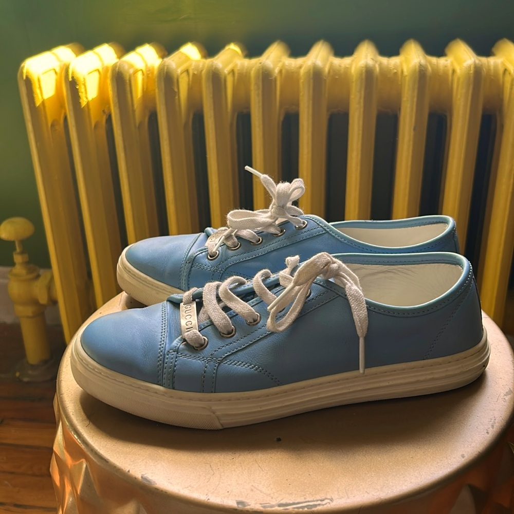 Gucci Sneakers.